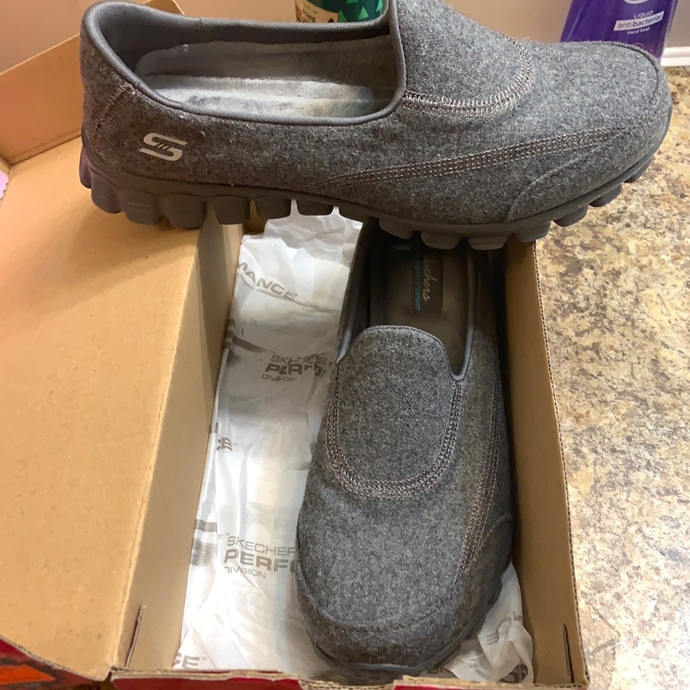 Skechers Go walks